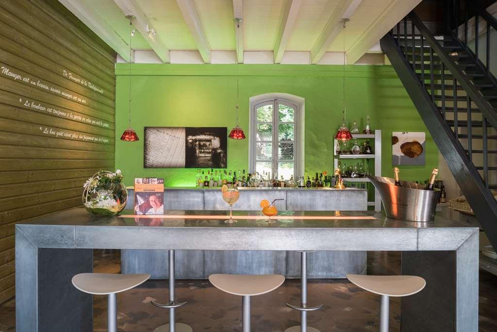Ogchateau De Nieuil Restaurante foto