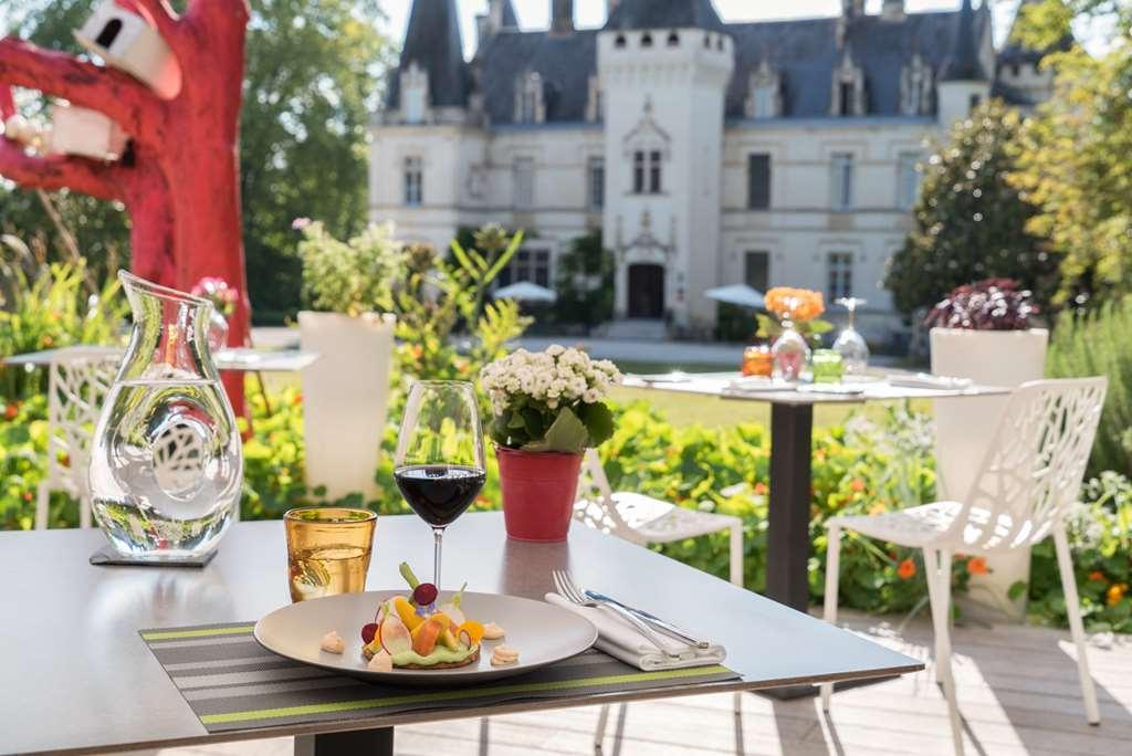 Ogchateau De Nieuil Restaurante foto